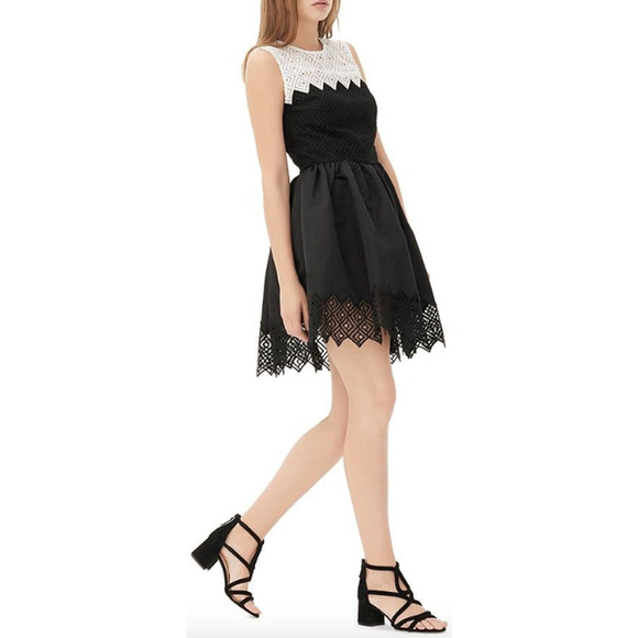 SANDRO Geo Lace Dress Fit & Flare Sleeveless Mini Cocktail Black White 2 US 6 - Picture 1 of 7